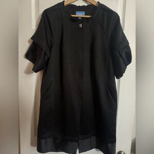 Simply, Vera Vera Wang beautiful size medium robe like dress